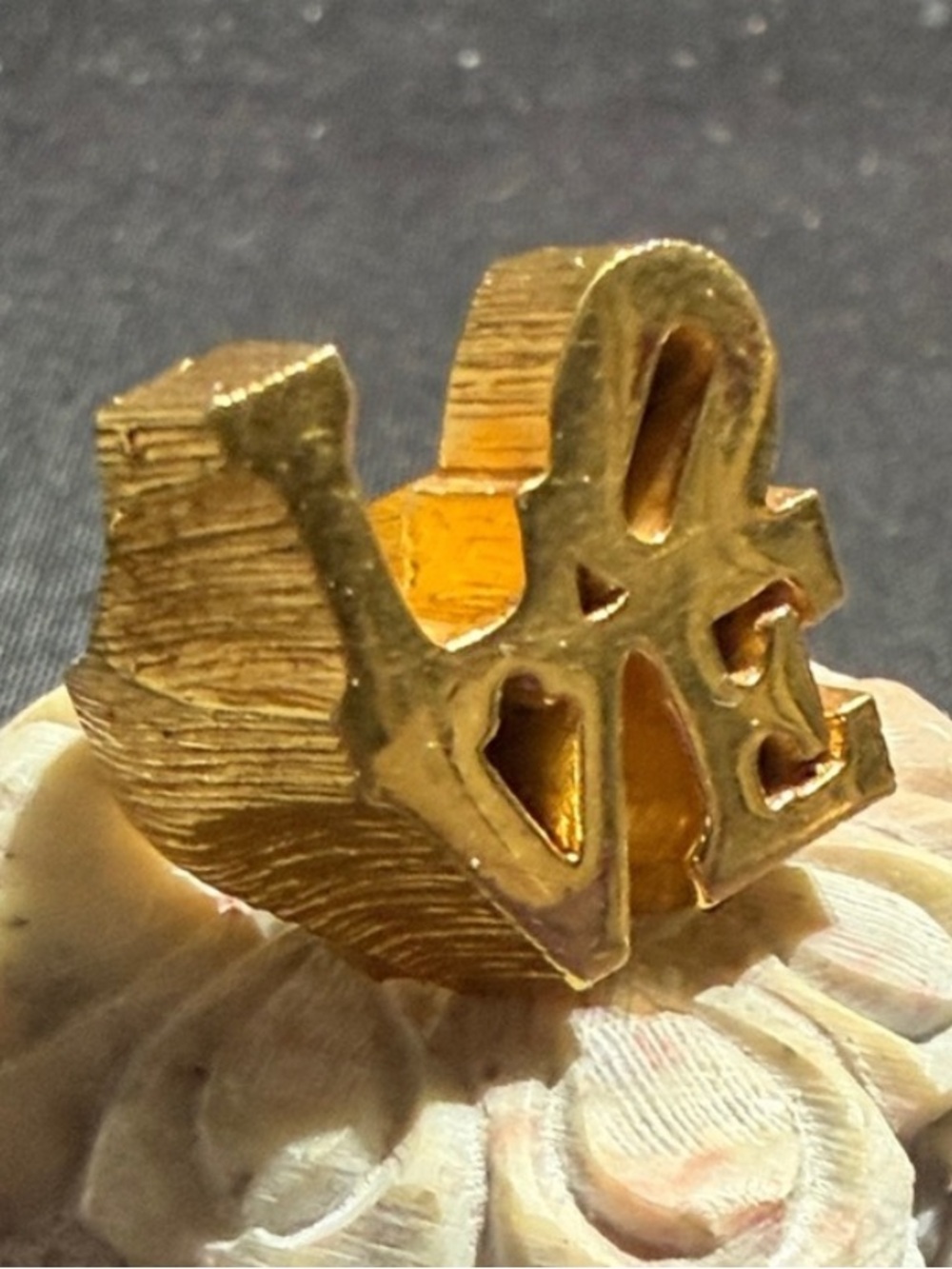Iconic 1969 Robert Indiana Gold-Tone brass LOVE Pop Art PINKY Ring Size 4.25